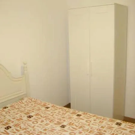 With 3 Bedrooms In With Balcony And Wifi דירה