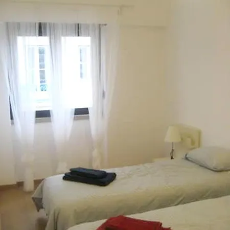 With 3 Bedrooms In With Balcony And Wifi Lisboa