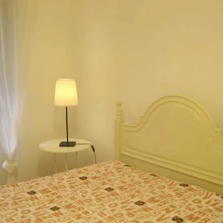 With 3 Bedrooms In With Balcony And Wifi *