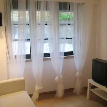 With 3 Bedrooms In With Balcony And Wifi Lisboa